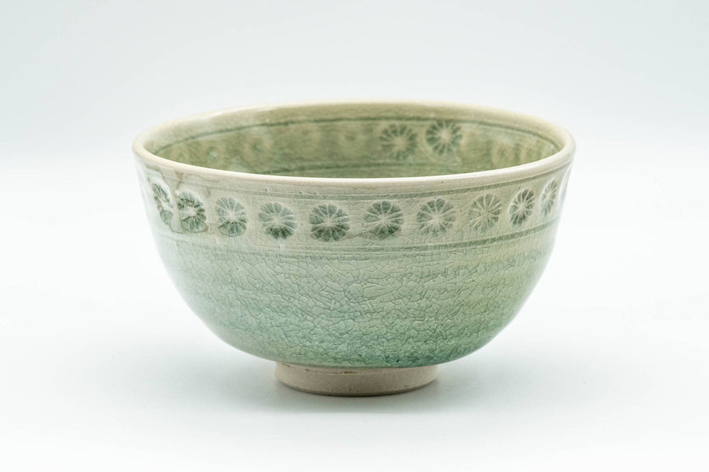 Japanese Matcha Bowl - Chrysanthemums Crazed Celadon Glazed Wan-nari Chawan - 300ml