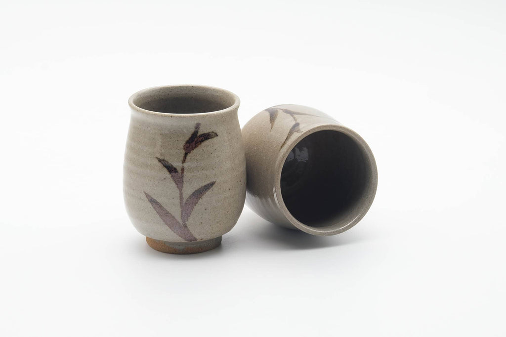 Japanese Teacups - Pair of Long Grass Grey Glazed Karatsu-yaki Meoto Yunomi - 250ml