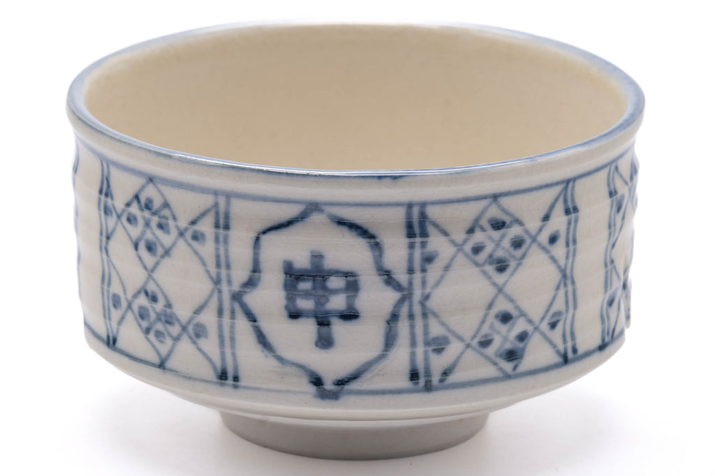 Japanese Matcha Bowl - White Blue Geometric Hantsutsu-gata Chawan - 400ml
