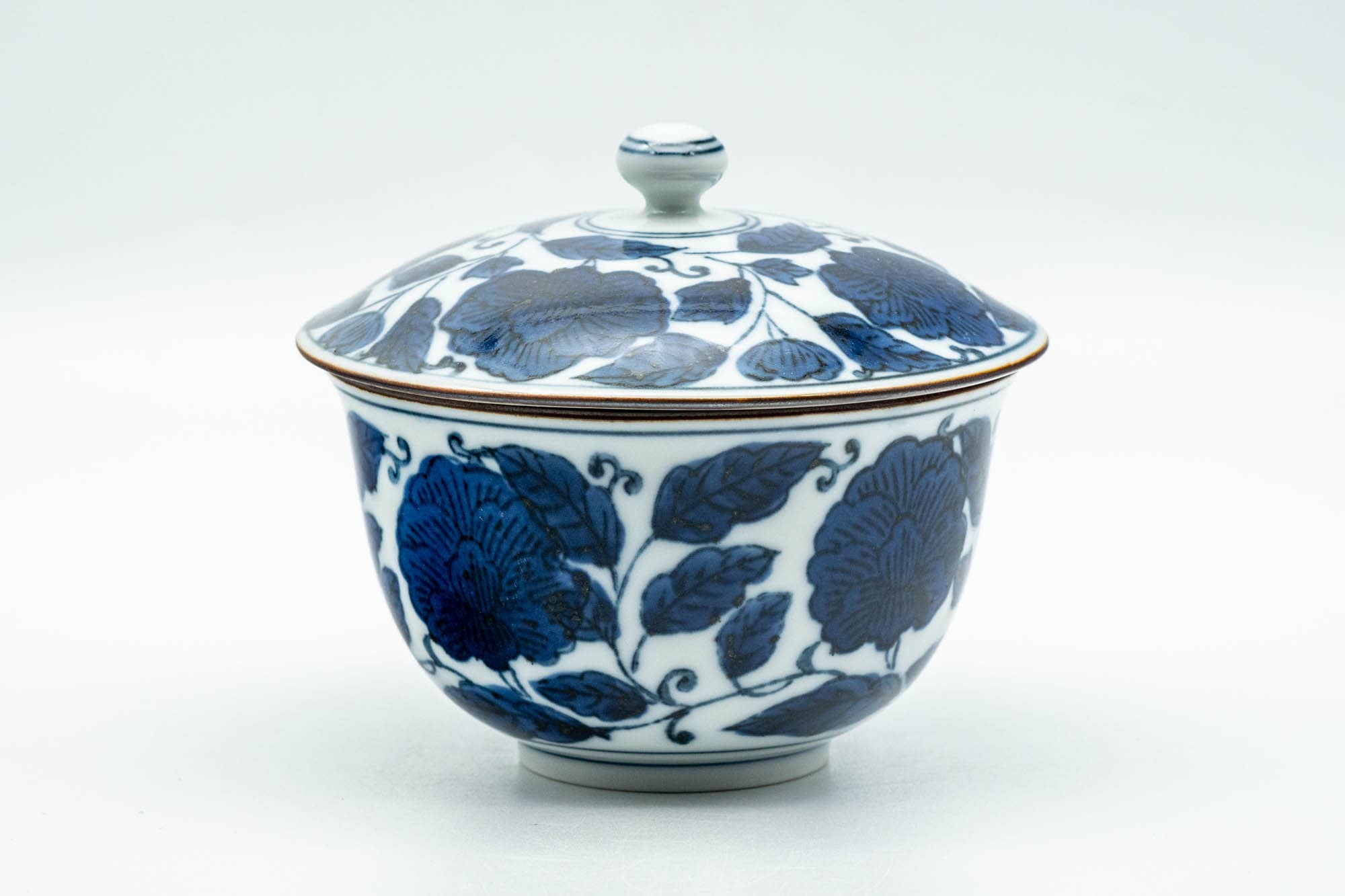 Japanese Teacup - 有田焼 Blue Floral Arita-yaki Lidded Yunomi - 130ml