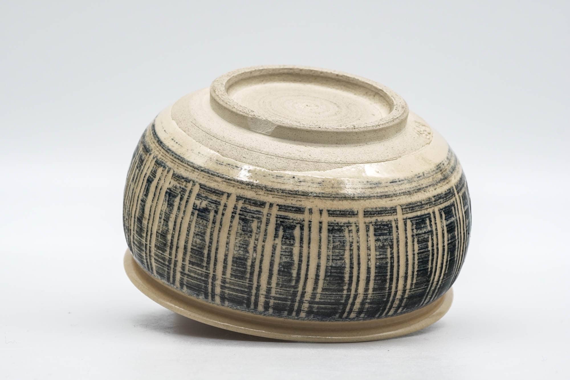 Japanese Kensui - Beige Brush Glazed Striped Water Bowl - 400ml
