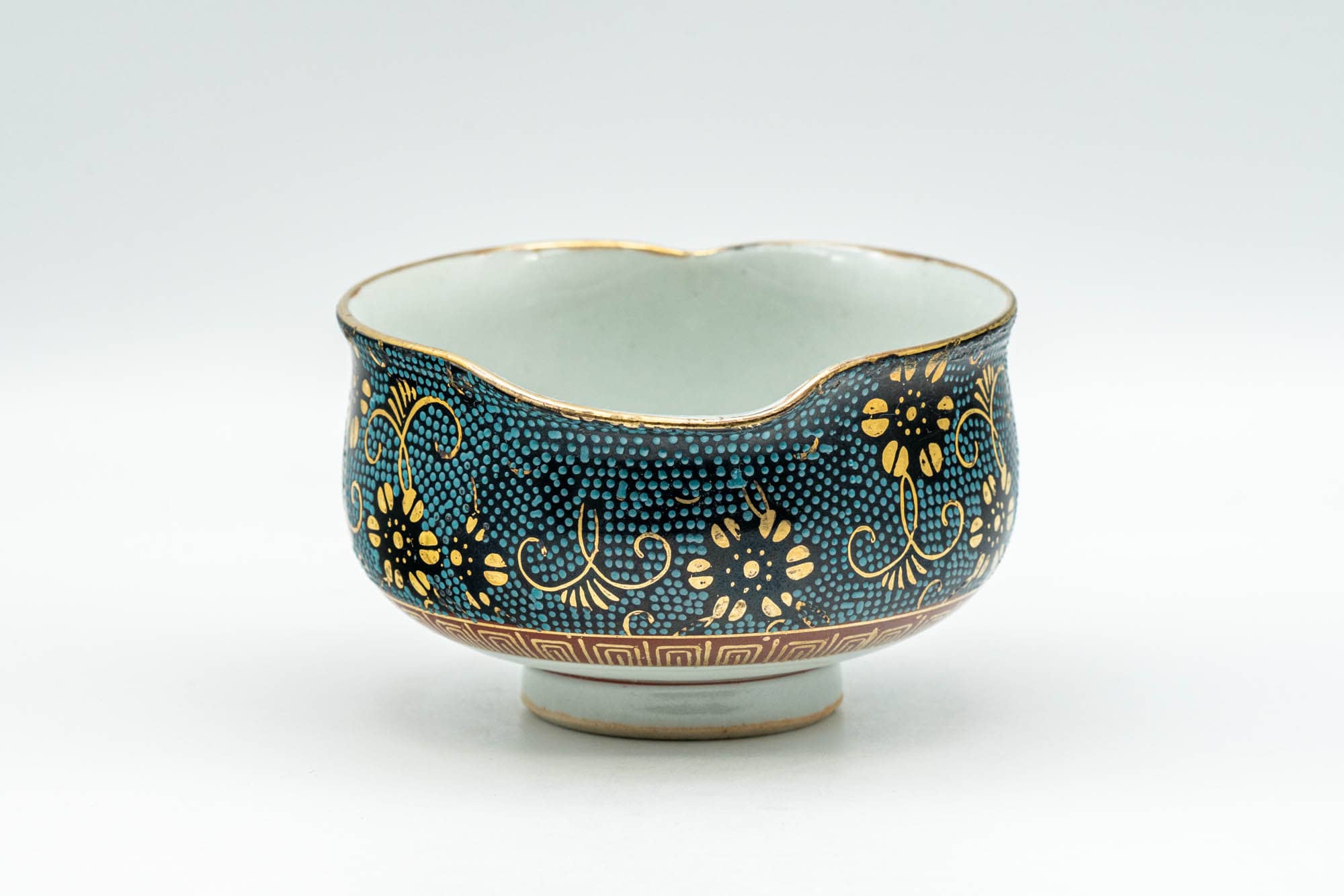 Japanese Katakuchi - 九谷焼 Floral Aochibu Heart-Shaped Kutani-yaki Porcelain Water Cooler - 100ml