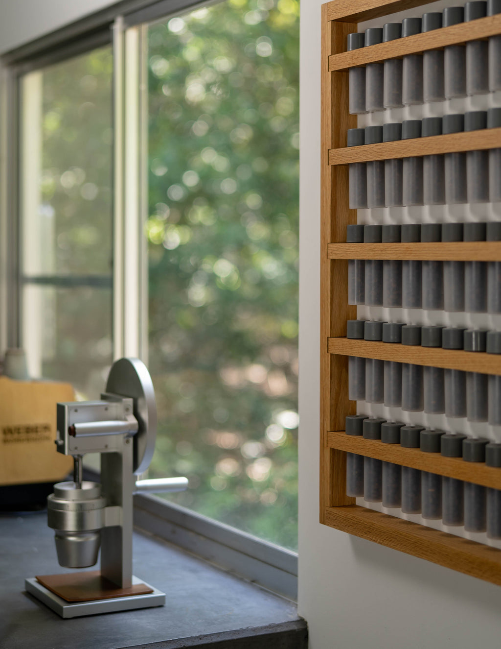 BEAN CELLAR Wall Rack
