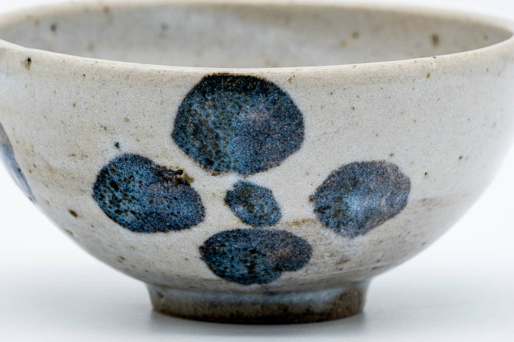 Japanese Matcha Bowl - Grey Blue Floral Wan-nari Chawan - 150ml
