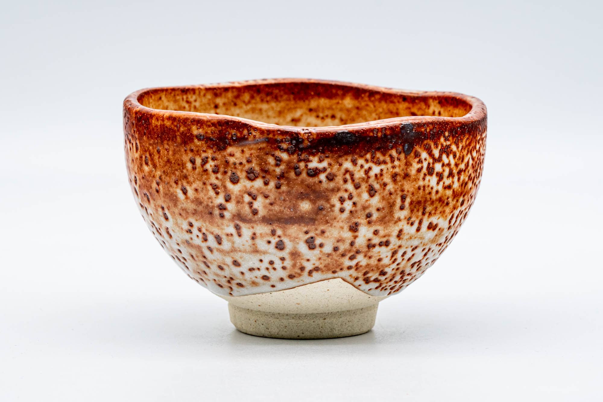 Japanese Matcha Bowl - 加富山窯 Toyama Kiln - Orange Shino Glazed Mino-yaki Chawan - 250ml