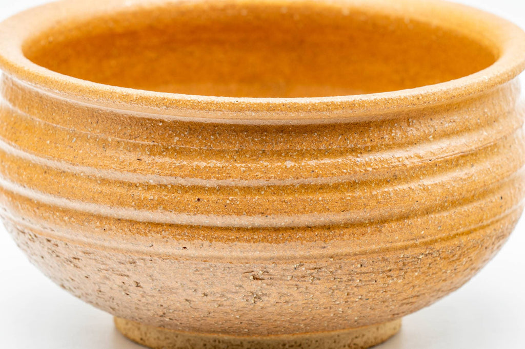 Japanese Kensui - 赤膚山 Akahada-yaki - Beige Spiraling Water Bowl - 550ml