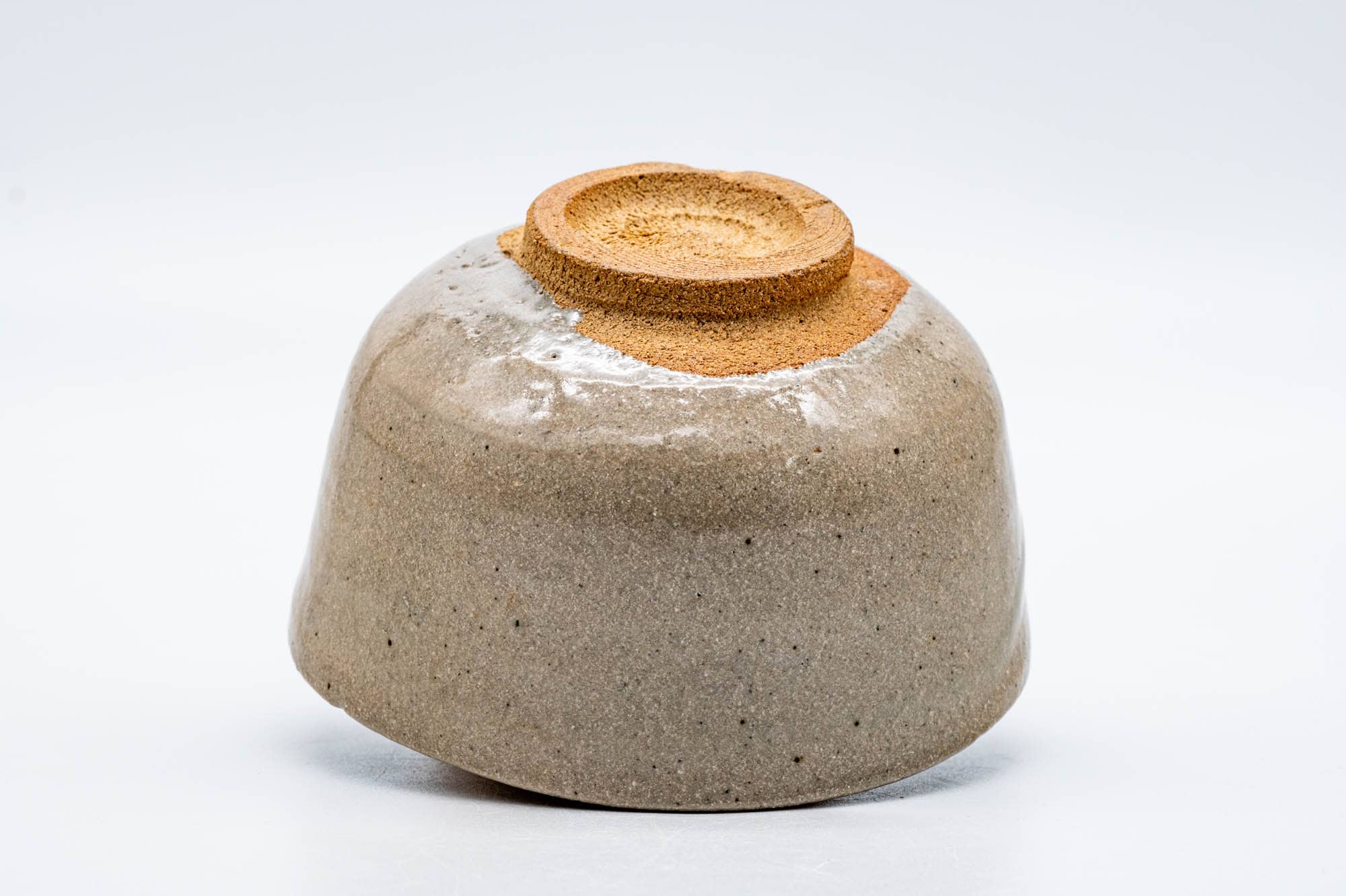 Japanese Matcha Bowl - 井上東也 Tōya Inoue - 鏡山窯 Kyōzan Kiln - Drip-Glazed Karatsu-yaki Chawan - 300ml