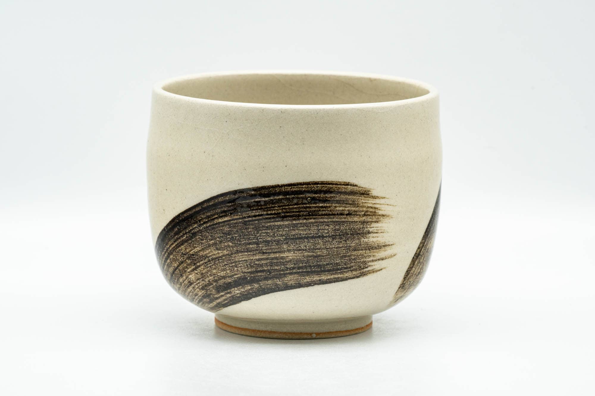 Japanese Matcha Bowl - Black Brush Glazed Beige Winter Chawan - 400ml