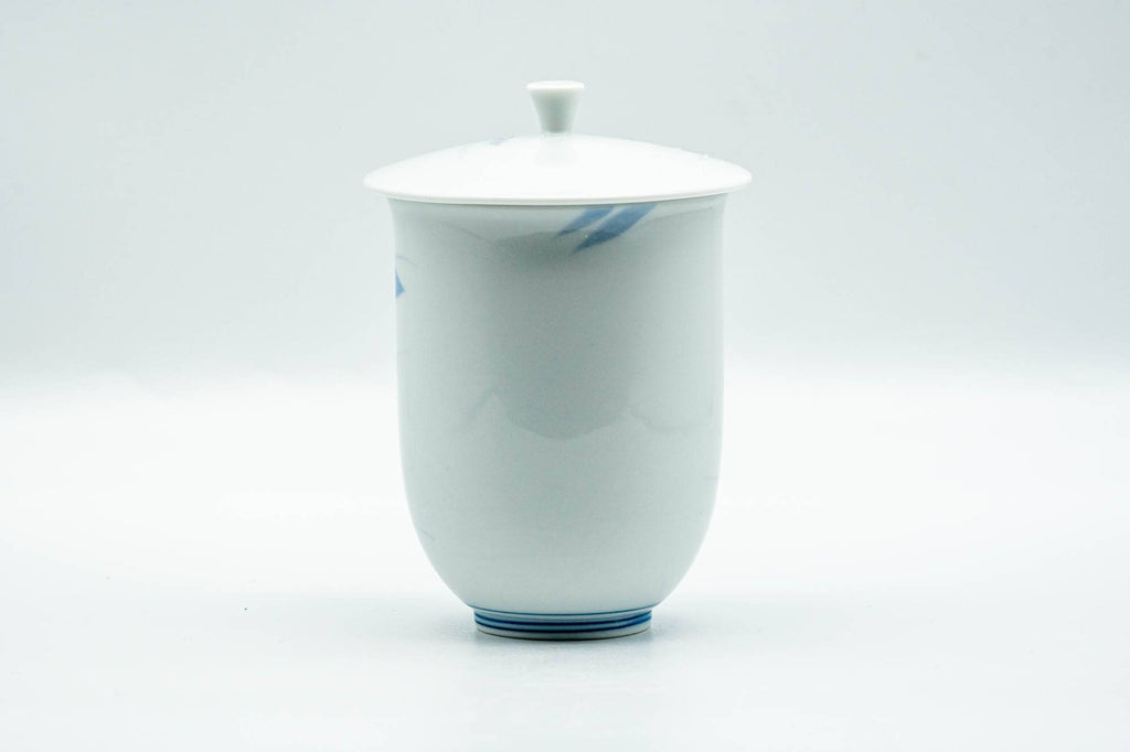 Japanese Teacup - Blue Floral Arita-yaki Lidded Yunomi - 170ml