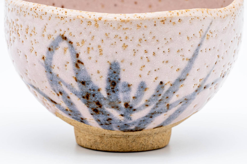 Japanese Matcha Bowl - Pink Shino Mino-yaki Chawan - 475ml