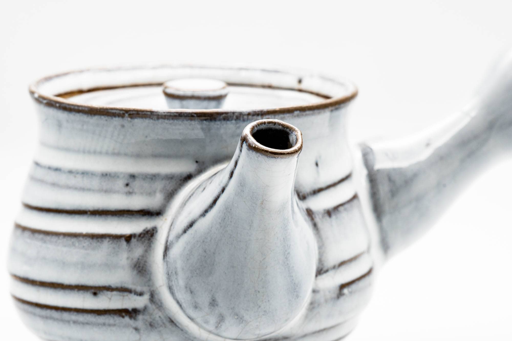 Japanese Kyusu - Milky White Glazed Spiraling Ceramic Filter Teapot - 325ml