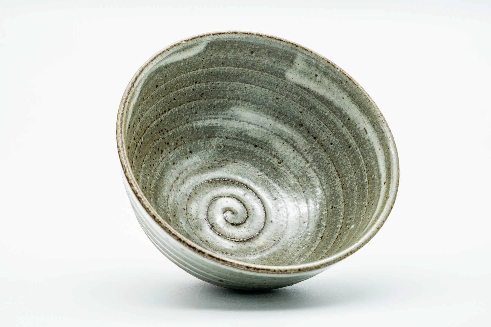 Japanese Matcha Bowl - Floral Grey White Drip-Glazed Spiraling Chawan - 150ml