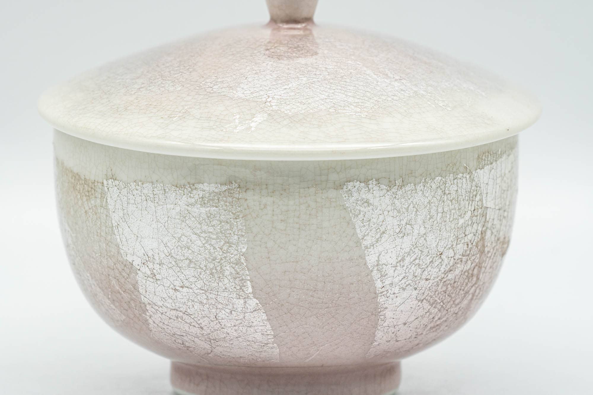 Japanese Teacup - Pink and White Arita-yaki Lidded Yunomi - 130ml