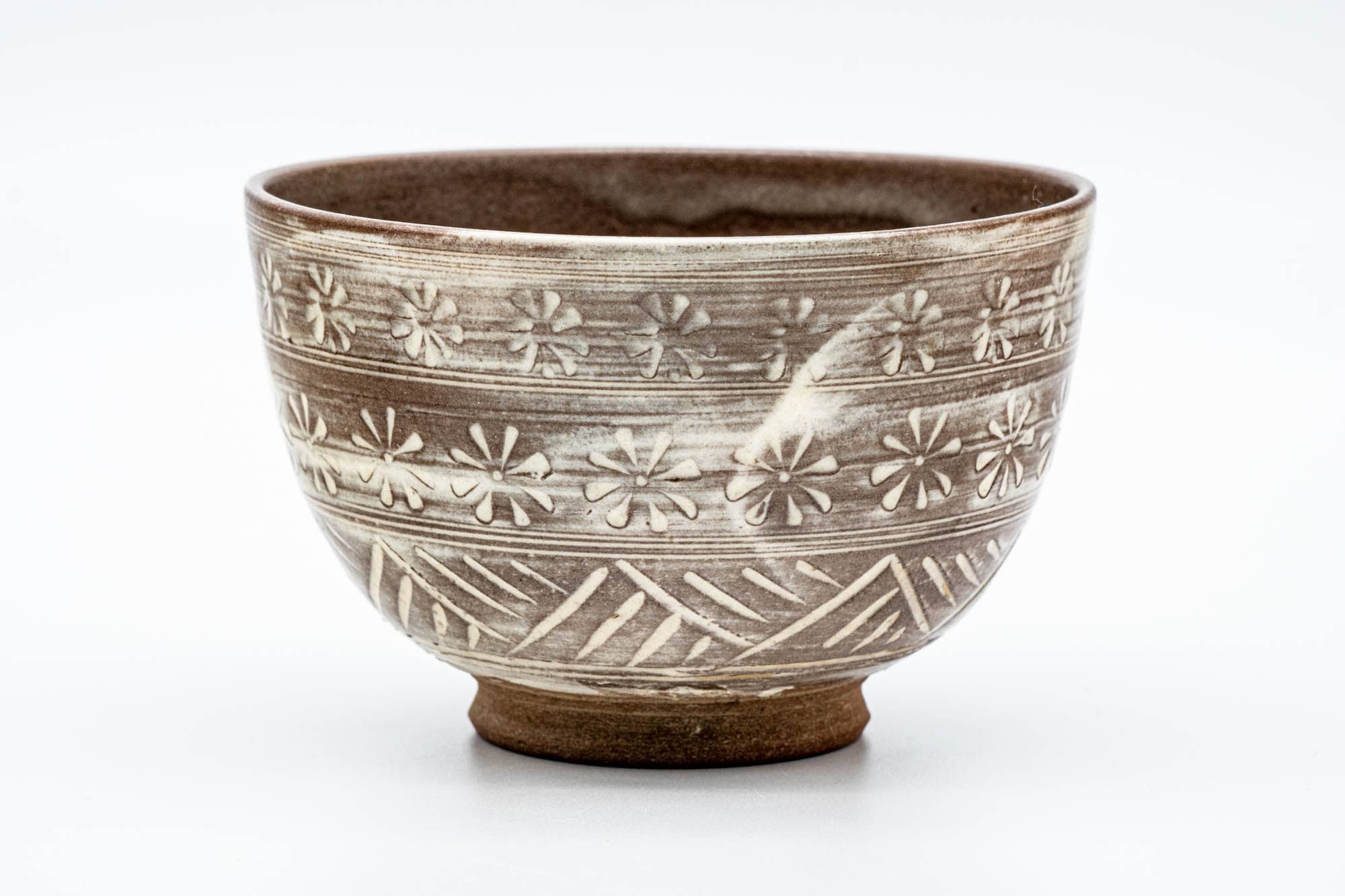 Japanese Matcha Bowl - Brown Chrysanthemum-stamped Mishima Wan-nari Chawan - 425ml
