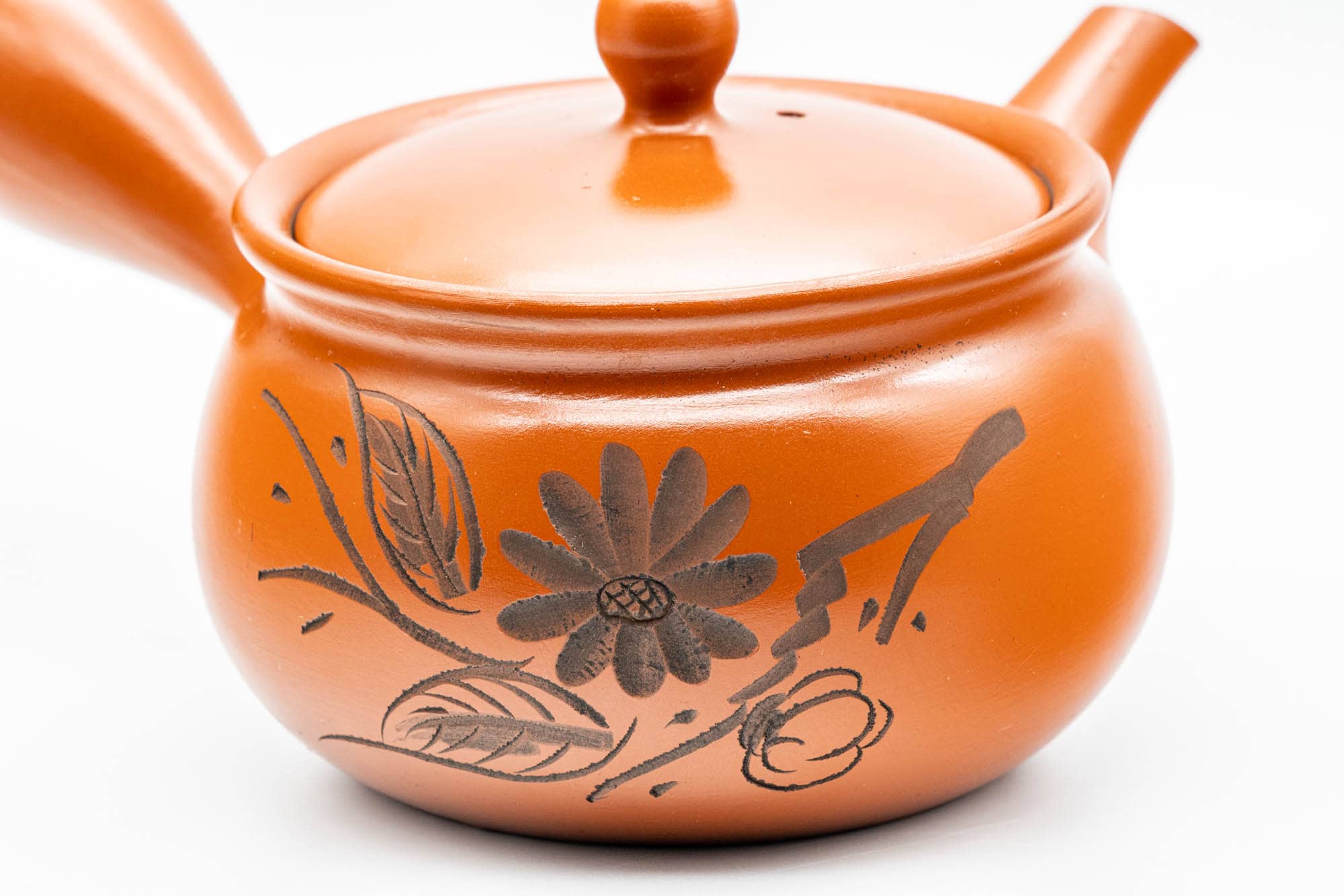 Japanese Kyusu - Engraved Chrysanthemum Tokoname-yaki Teapot with Mesh Strainer - 350ml