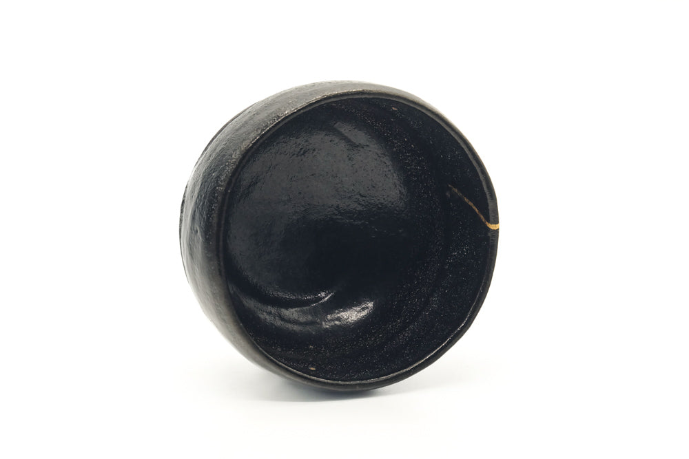 Japanese Matcha Bowl - 楽 Kintsugi Kuro-Raku Chawan - 530ml