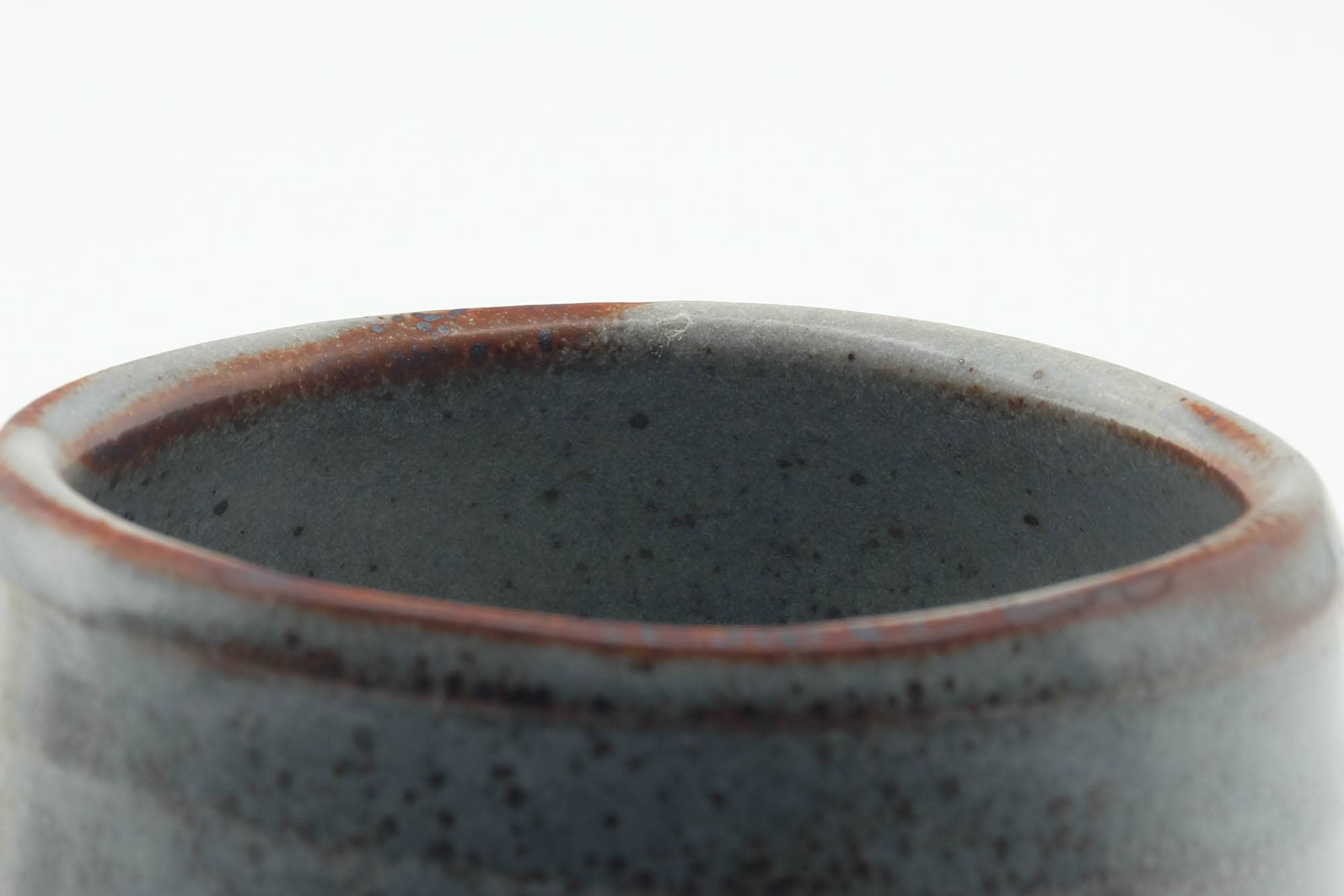 Japanese Matcha Bowl - Blue White Shino Glazed Mino-yaki Chawan - 400ml