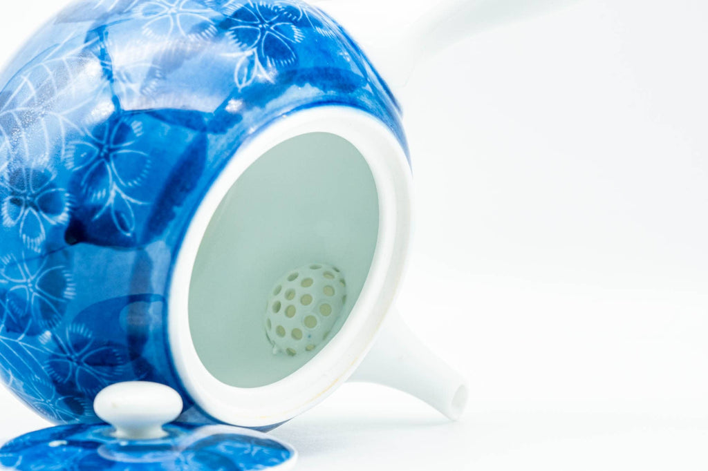 Japanese Kyusu - Blue Floral Porcelain Arita-yaki Debeso Teapot - 350ml