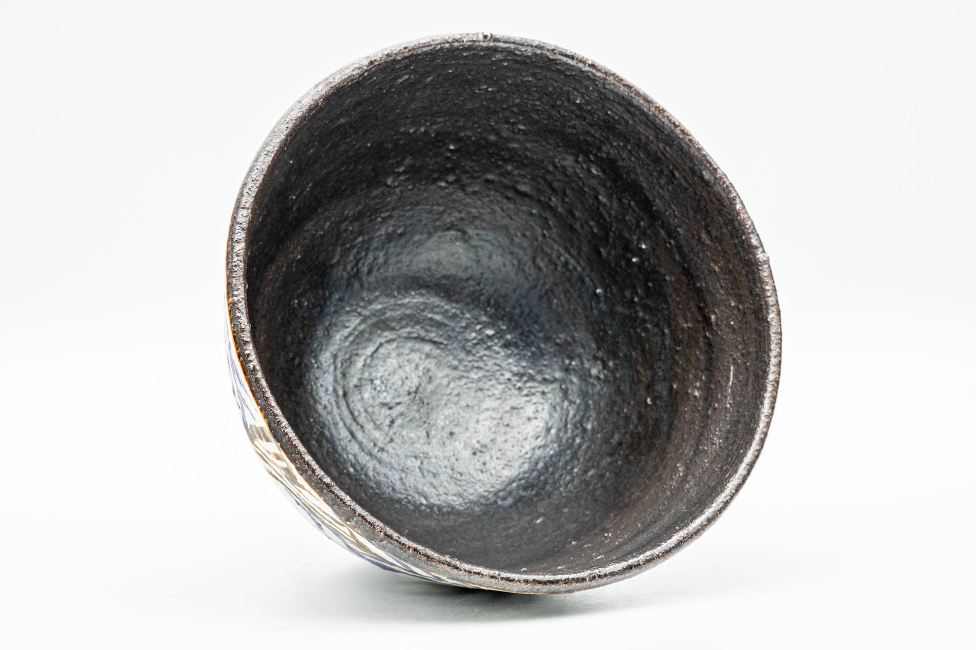 Japanese Matcha Bowl - Big Fish Black Interior Glazed Chawan - 300ml