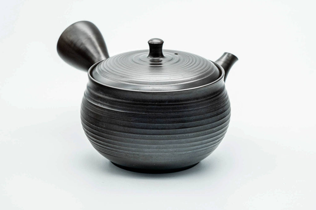 Japanese Kyusu - 玉龍 Gyokuryu Umehara Jiro - Spiraling Kokudei Tokoname-yaki Mesh Teapot - 300ml