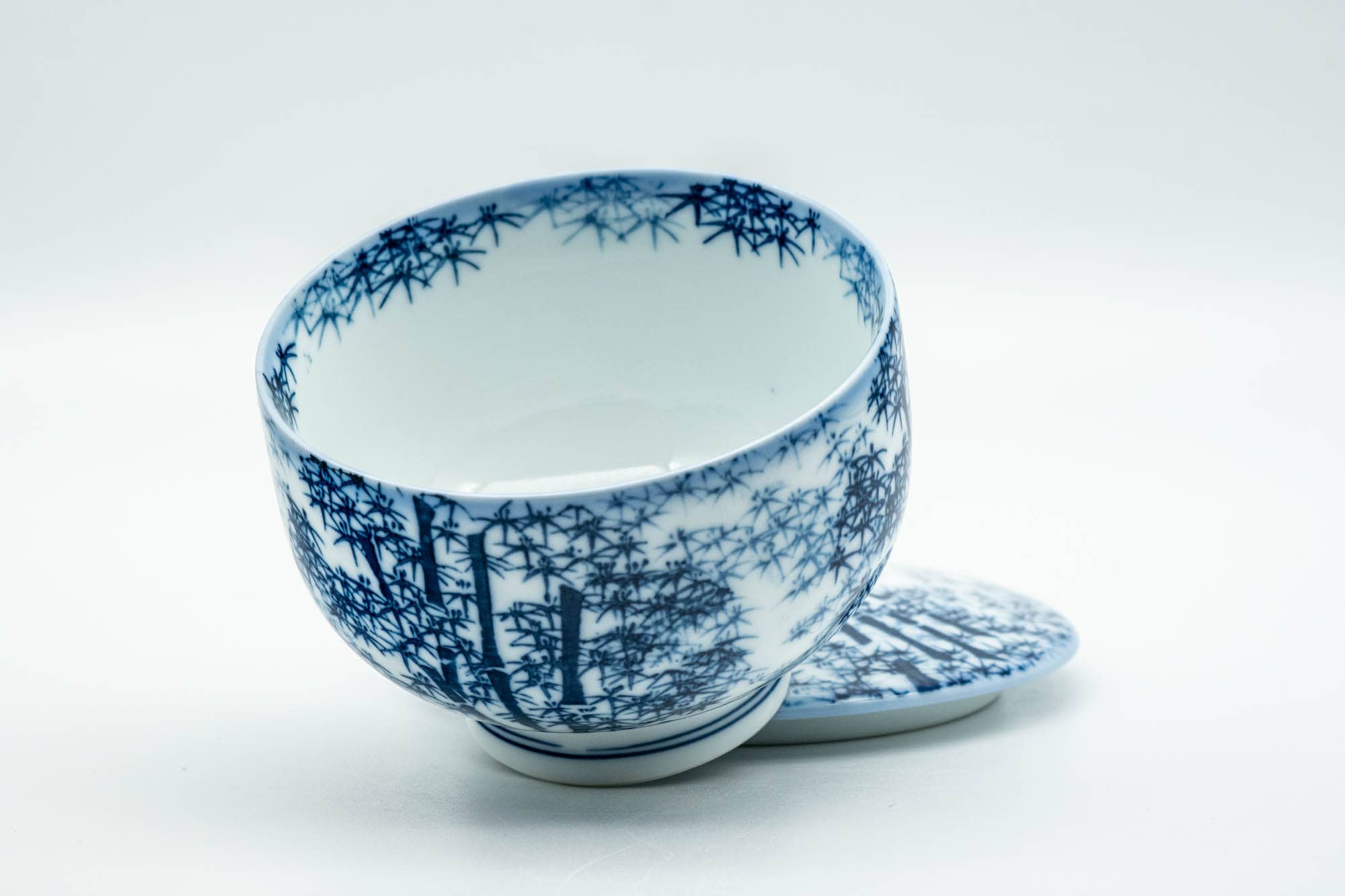 Japanese Teacup - Blue Bamboo Arita-yaki Lidded Yunomi - 140ml