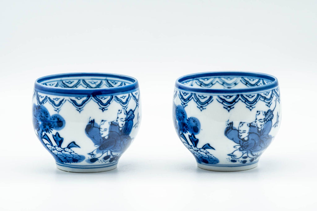Japanese Teacups - Pair of Playful Villagers Arita-yaki Yunomi - 130ml