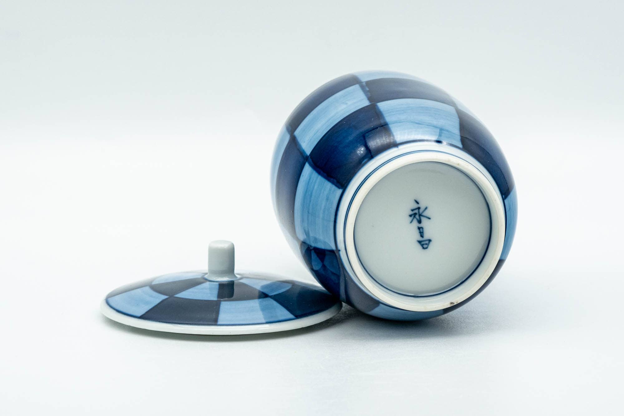 Japanese Teacup - Blue Checkered Arita-yaki Lidded Yunomi - 150ml