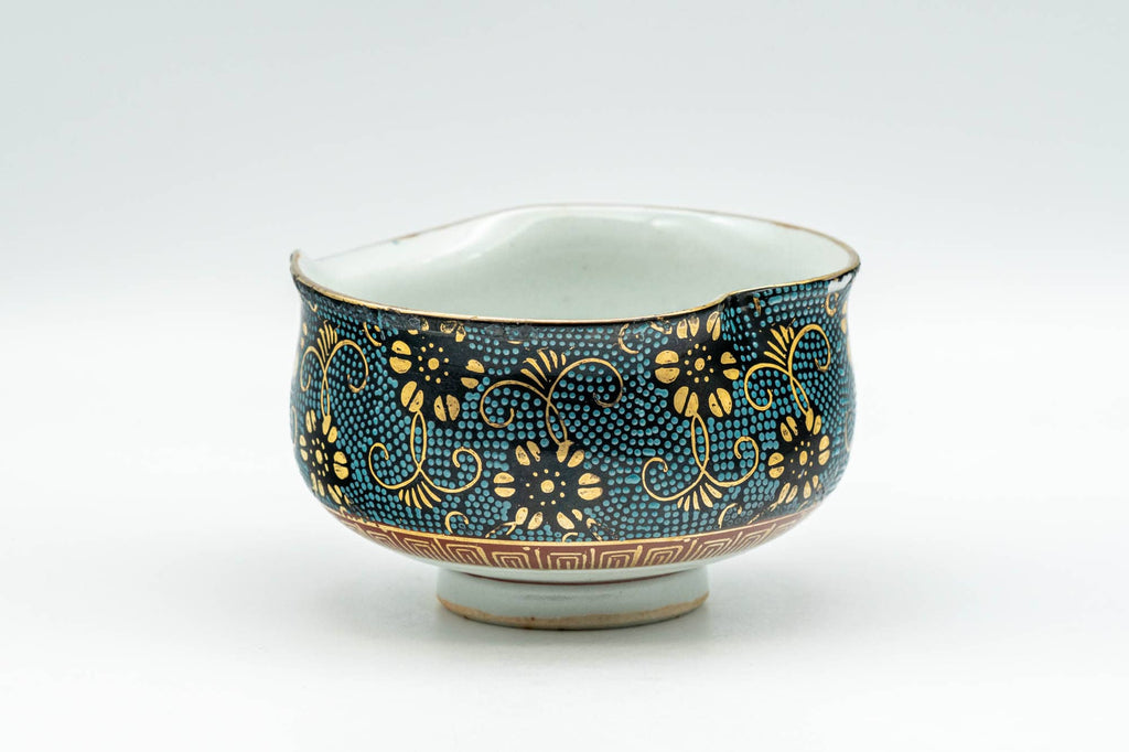 Japanese Katakuchi - 九谷焼 Floral Aochibu Heart-Shaped Kutani-yaki Porcelain Water Cooler - 100ml