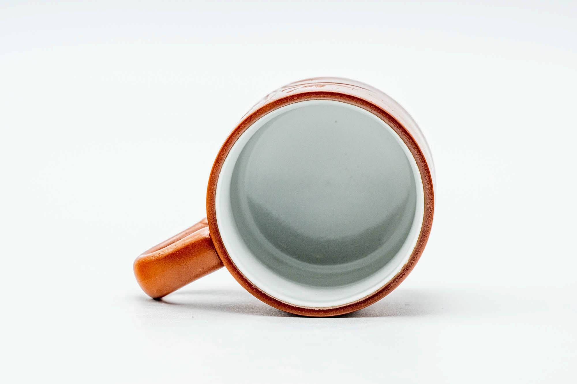 Japanese Teacup - Bamboo Engraved White Inner-Glazed Red Shudei Tokoname-yaki Yunomi - 85ml