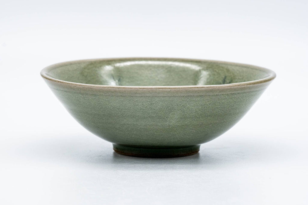 Japanese Matcha Bowl - Green Celadon Hira-gata Chawan - 150ml