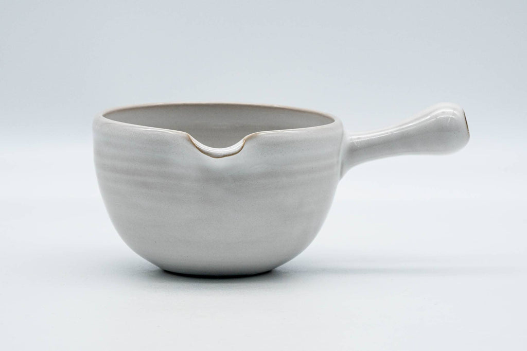Japanese Yuzamashi - White Glazed Tokoname-yaki Spouted Bowl - 300ml