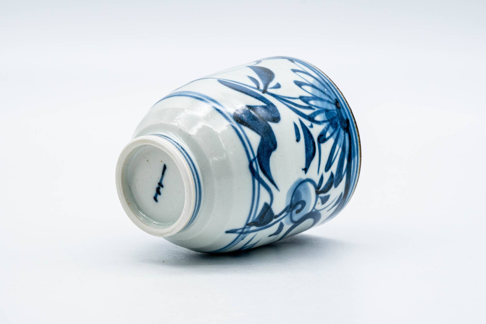 Japanese Teacup - Blue Floral Arita-yaki Porcelain Yunomi - 200ml