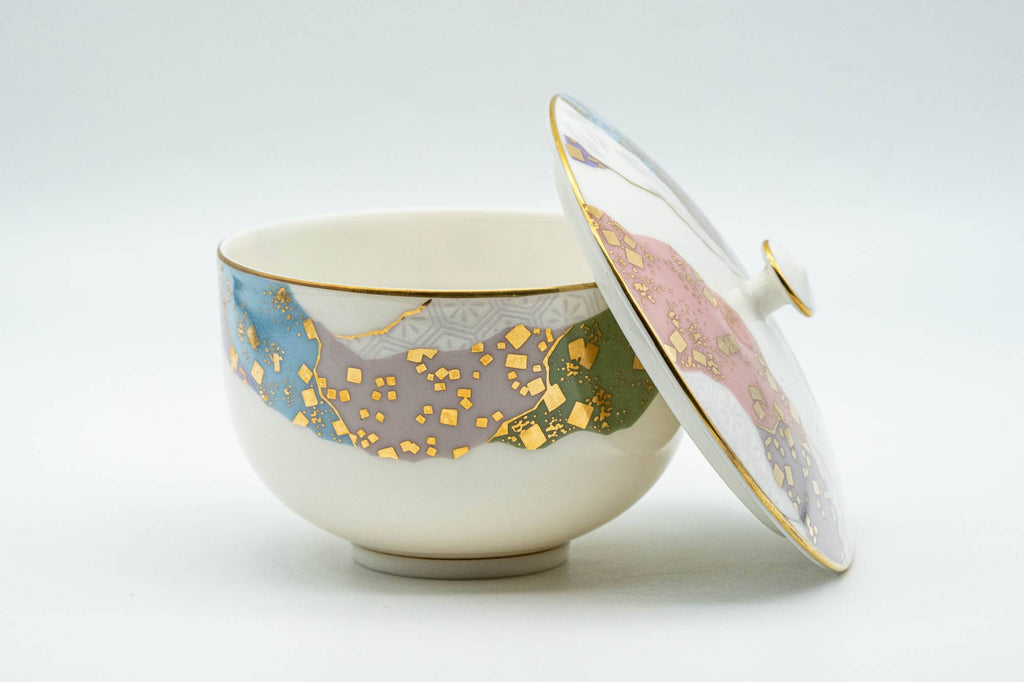 Japanese Teacup - Wavy Decorated Porcelain Arita-yaki Lidded Yunomi  - 160ml