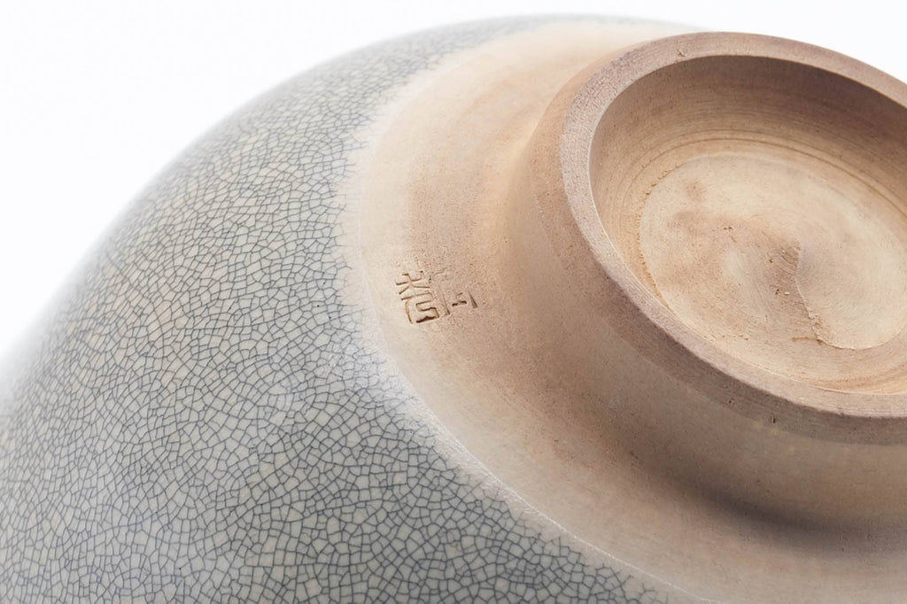 Japanese Matcha Bowl - Crazed Grey Glazed Chawan - 400ml