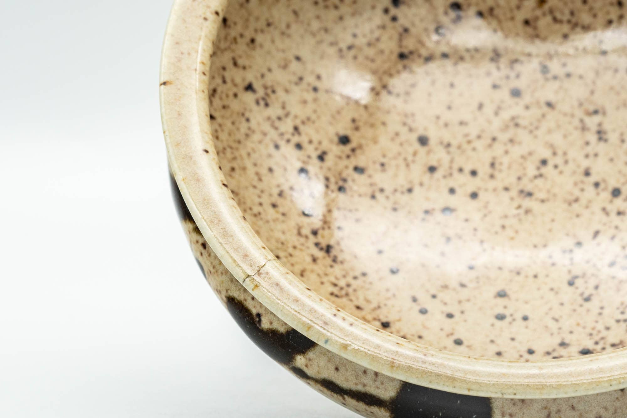 Japanese Kensui - Abstract Beige Speckled Glaze Water Bowl - 250ml