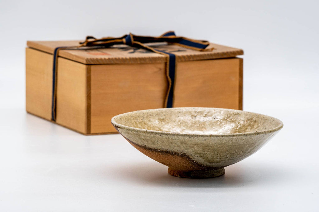 Japanese Matcha Bowl - 進洞窯 Shindō Kiln - Ash Glazed Shigaraki-yaki Summer Chawan - 100ml