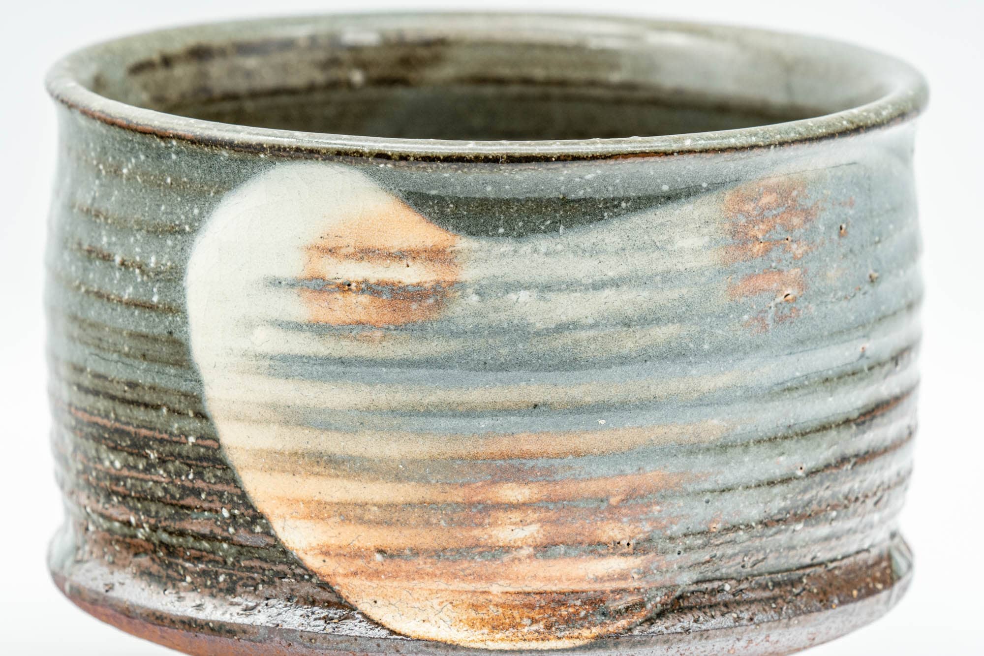 Japanese Matcha Bowl - 緑栄窯 Ryokuei Kiln - Speckled Gohonte Hakeme Hagi-yaki Chawan - 250ml