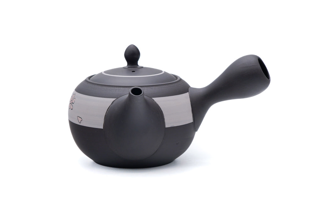 Large Sakura Tokoname Mesh Strainer Teapot - 540ml