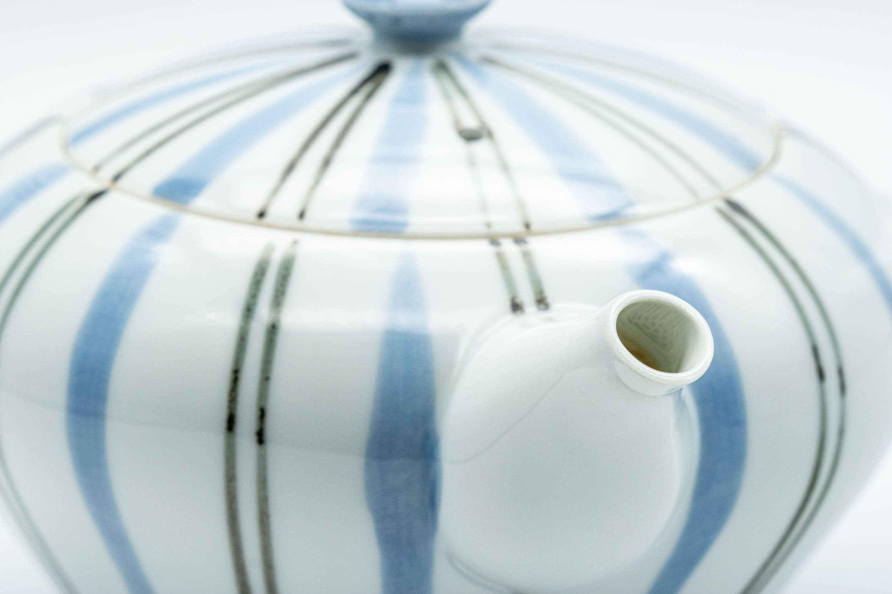 Japanese Kyusu - Blue Striped Arita-yaki Debeso Teapot - 300ml