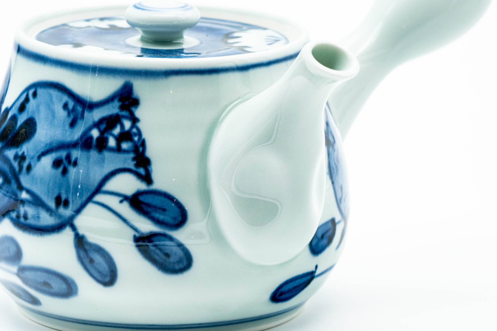 Japanese Kyusu - Blue Floral Arita-yaki Ceramic Filter Teapot - 400ml