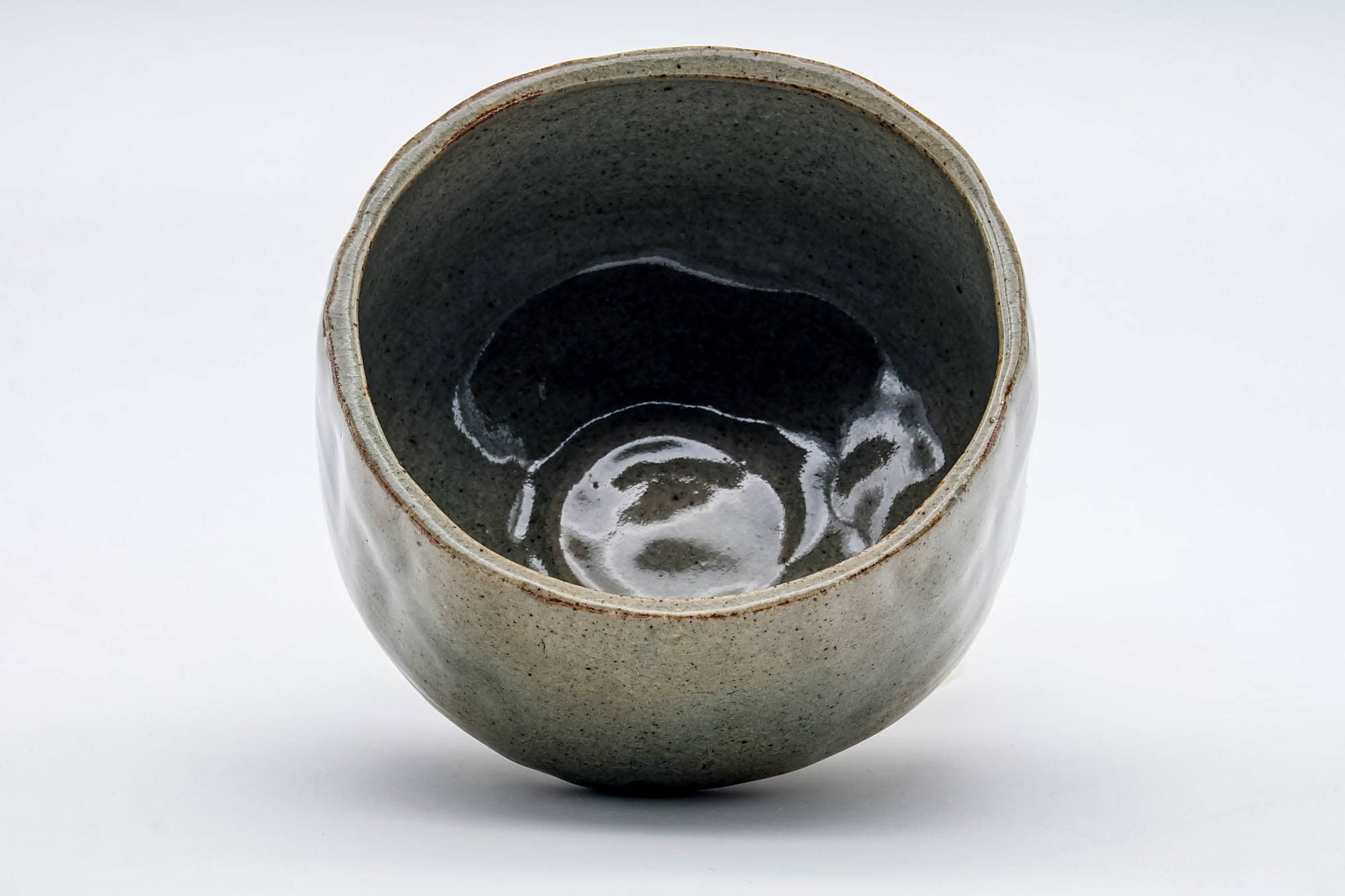 Japanese Matcha Bowl - Grey Glazed Wabi-Sabi Hantsutsu-gata Chawan - 300ml
