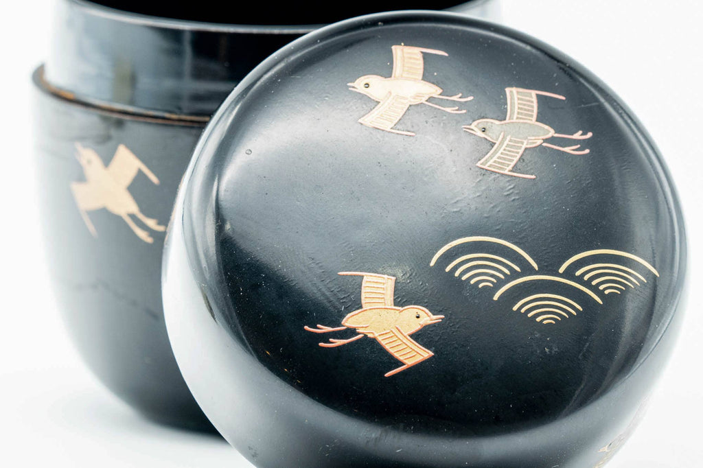Japanese Natsume - Geometric Soaring Birds Black Lacquer Matcha Tea Caddy - 80ml