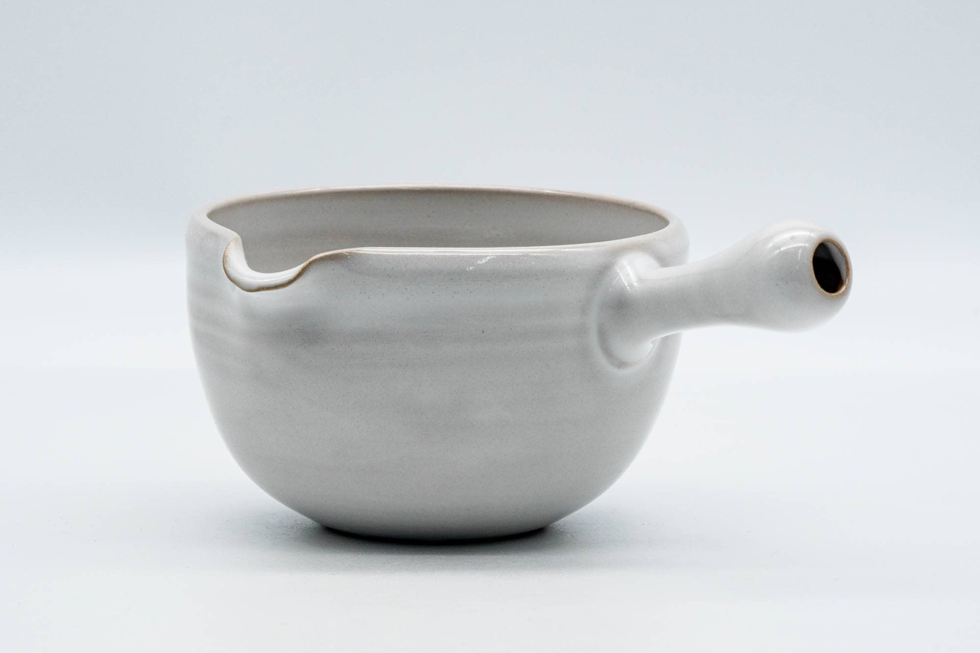 Japanese Yuzamashi - White Glazed Tokoname-yaki Spouted Bowl - 300ml
