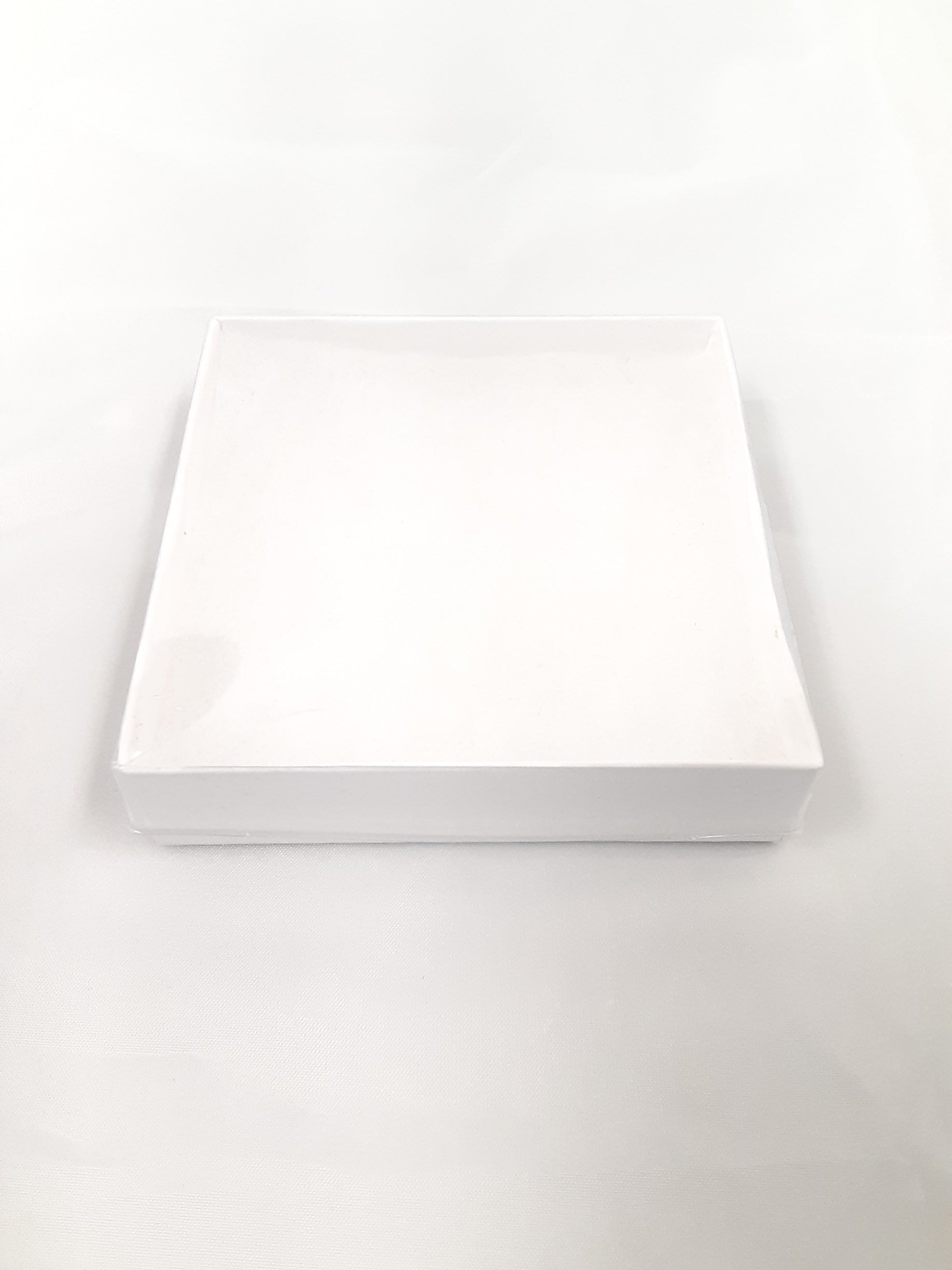 FBA  Qty 12 - 3" Round Personalized Ceramic Ornament with Gift Box