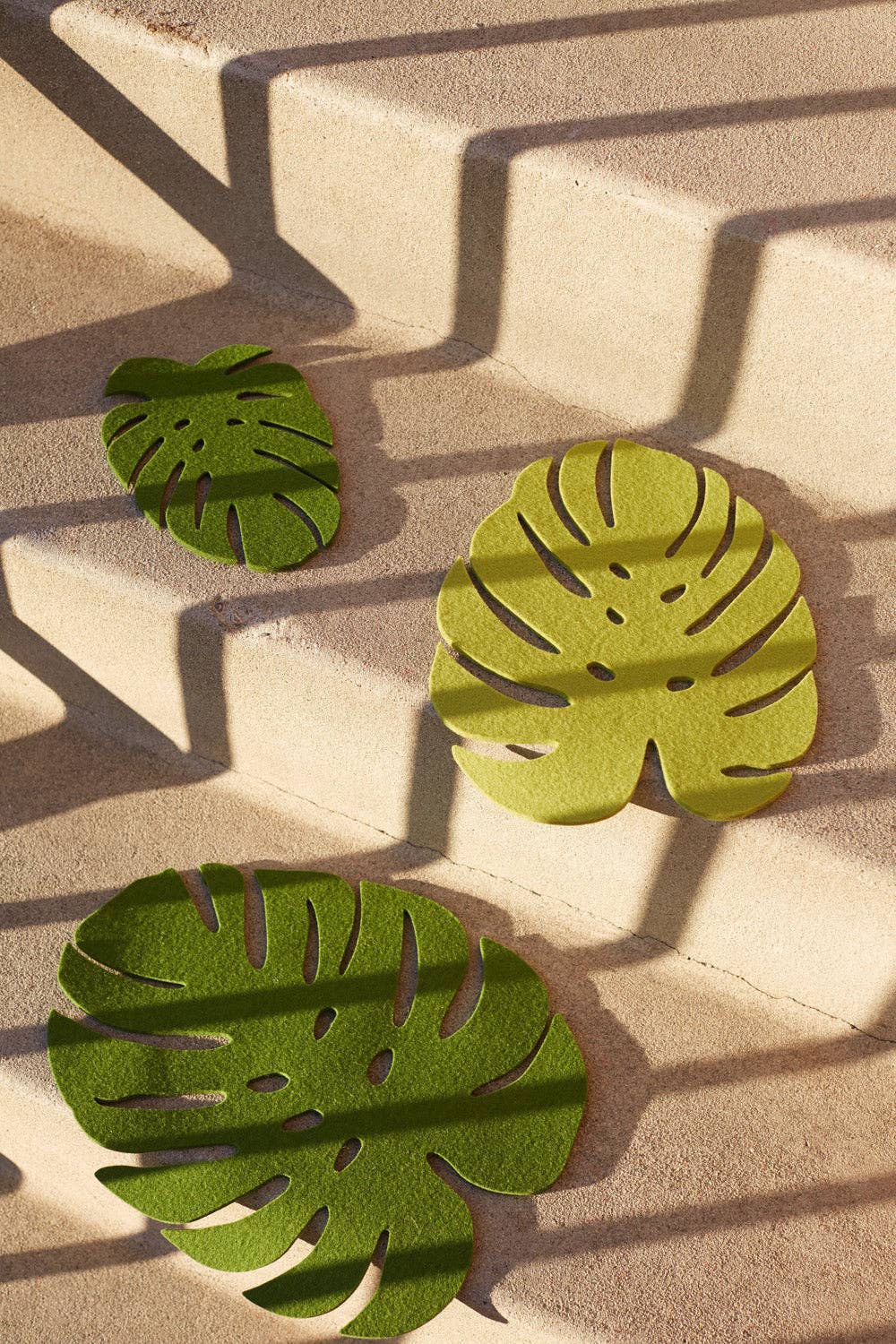 Merino Wool Felt Large Monstera Leaf Trivet: Loden Green
