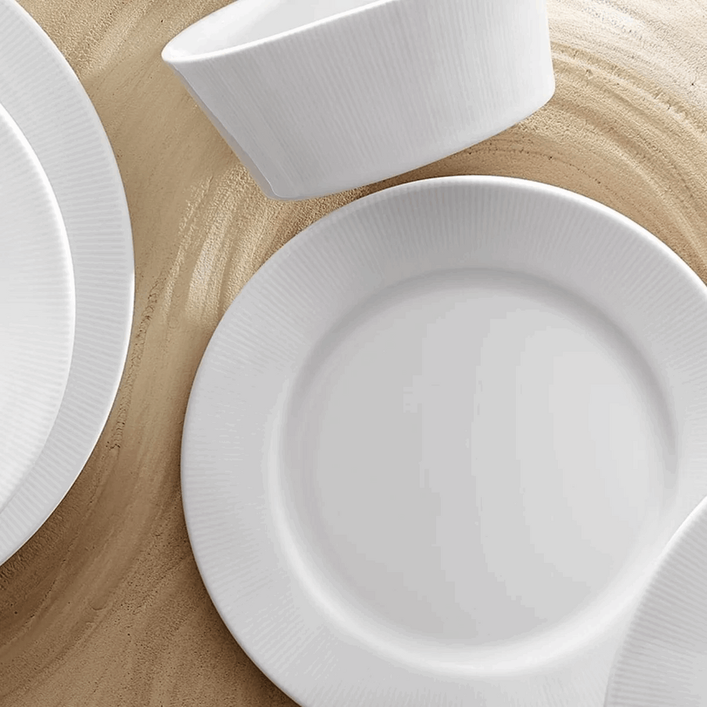 Pillivuyt Eventail Rimmed Dinnerware
