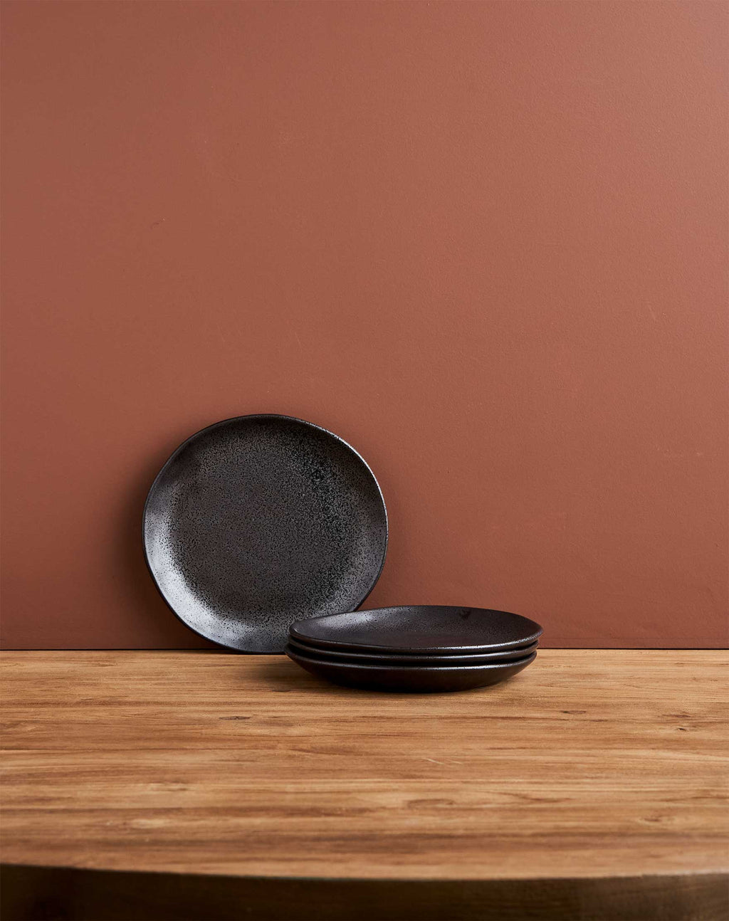 Earth Side Plates / Black