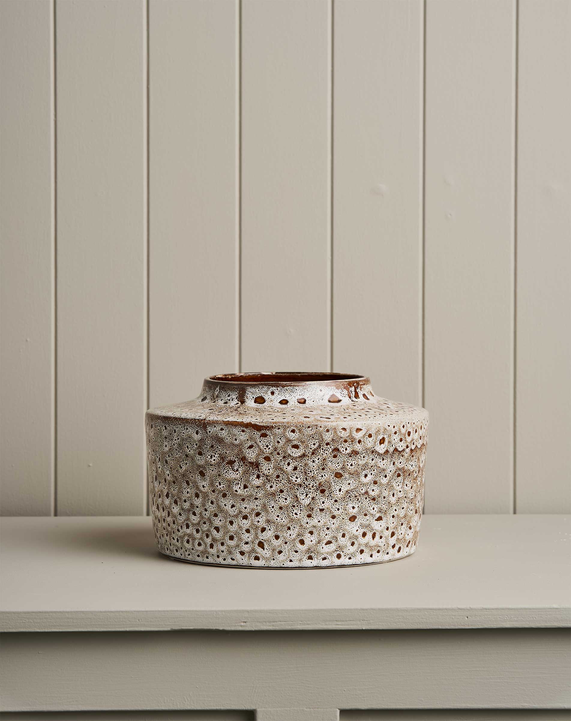 Monument Vase in White Ochre
