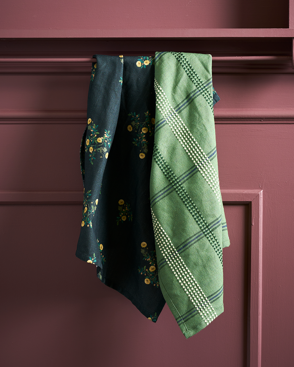 Set of 2 Tea Towels / Grace