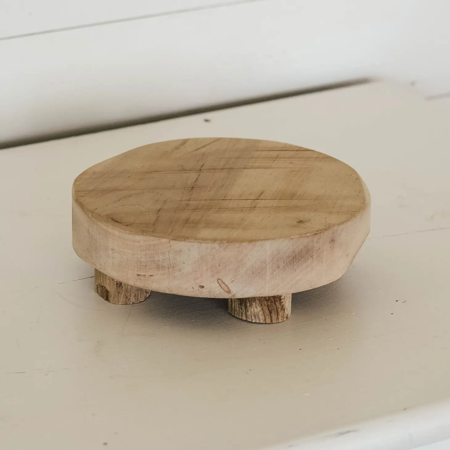 Wood Riser Stand